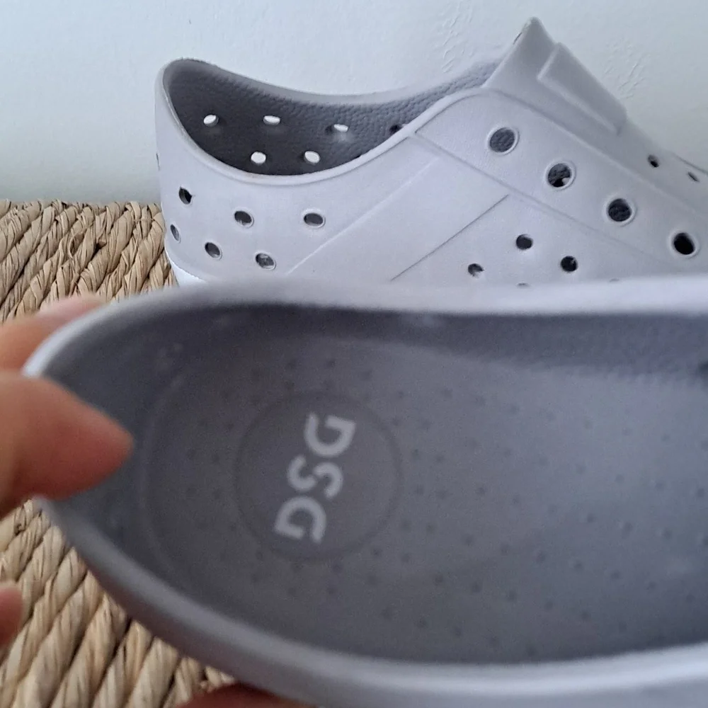 ●new ●slides